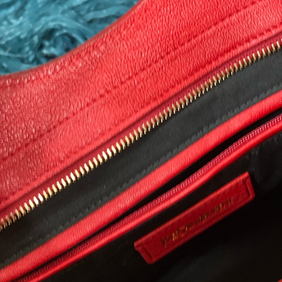 Authentic Yves Saint Laurent Y-Ligne Leather Bag - Picture 7 of 8
